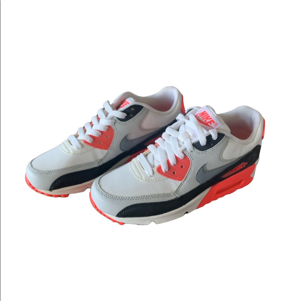 Nike Air Max 90 - New ! Never been worn .    Women’s sz 6.5 - Men Sz 4.5